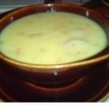 Kartoffelcremesuppe mit Möhren und Bratwürstchen