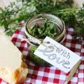 Karottengrün-Petersilien-Pesto.