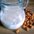 Schnelle Mandelmilch