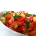Tomaten-Gurken-Salat mit Minze