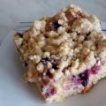 Joghurt-Gries-Kuchen mit Sommerbeeren und[...]