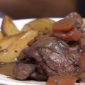 Coq au vin mit Rosmarinkartoffeln