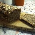 Vollkornbrot mit Ahornsirup
