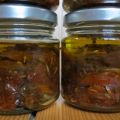 Eingelegte getrocknete Tomaten mit Piment[...]