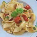 Pappardelle aglio pomodori