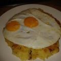 Emmentaler-Lauch Rösti mit Spiegelei