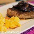 Steak mit Portweinzwiebeln und[...]