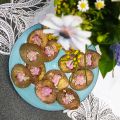 Buttrige Osterkekse mit Hanfmehl