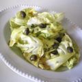 Grüner Salat mit Kapern Senf Vinaigrette