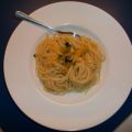 Sojasaucendressing zu Spaghetti