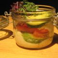 Ziegenfrischkäse mit Tomaten und Zucchini