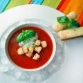 Geeistes Tomatensüppchen mit Basilikum-Sahne[...]