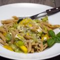 Mango-Lauch-Pasta mit Feta