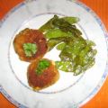 Putenfrikadellen mit Käse und Peperoni an[...]