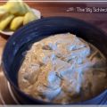 Apfelkuchen mit eingeschlichenen Pflaumen