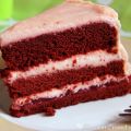 Red Velvet Cake mit Rosé Sekt Crème