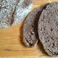 EICHELBROT MIT EICHELSCHROT
