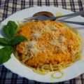 Spaghetti mit Karotten-Knoblauch-Sauce