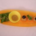 Feta in Mandelkruste auf Feldsalat mit Oliven[...]
