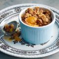 Aprikosen-Amarettini-Crumble