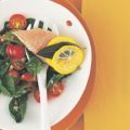 Spinatsalat mit Lachsfilet