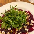 Rote Beete Carpaccio mit Ziegenkäse und[...]