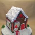 Lebkuchenhaus-Torte mit Überraschungen