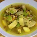 Hühnersuppe mit Linsen