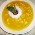 Mango-Suppe mit Reis, kalt und warm