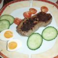 Rindersteak mit einem gemischten Salat