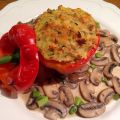 Paprika mit Semmelknödel- und Eifüllung