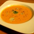 Gorgonzola Suppe mit rotem Pfeffer
