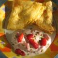 Eierpfannkuchen mit Erdbeerjoghurt
