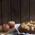 Apfelmuskuchen mit Mandeln und Äpfeln... das[...]