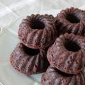 Petits kouglofs au chocolat avec crème de[...]