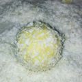 weiße Schokopralinen mit Kokos