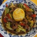Rindfleischwok mit Brokkoli, Paprika,[...]