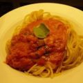 Tomatensoße mit Basilikum und Mozzarella für[...]