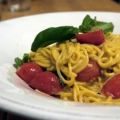 Spaghetti mit karamellisierter Tomatensauce
