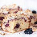 Brombeer-Streuselkuchen mit Walnüssen //[...]